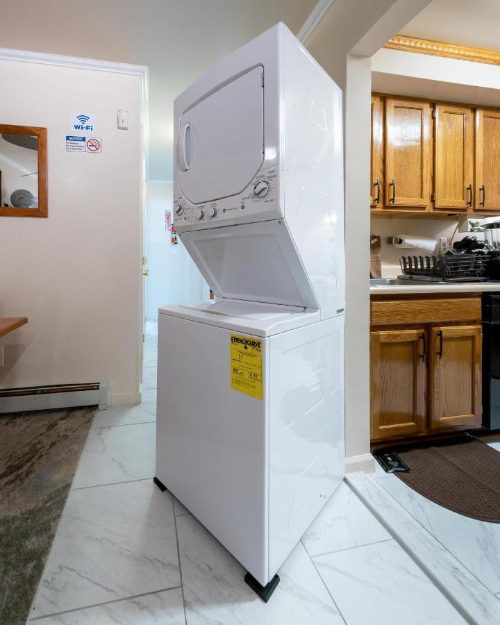 Two-Bedroom Serviced Apartment: High-Speed Wi-Fi & Bi-Monthly Housekeeping New York Exterior photo